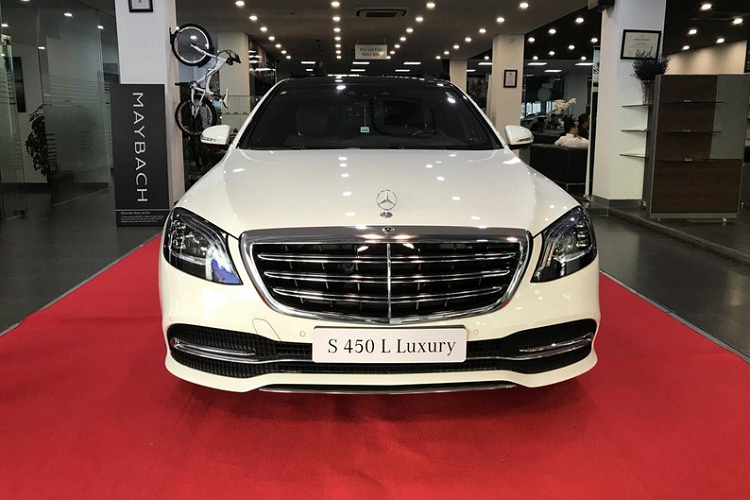 "Trái tim" chiếc xe sang Mercedes-Benz S450 của nữ ca sĩ kiêm diễn viên Bảo Anh mới mua được trang bị khối động cơ xăng V6, dung tích 3.0 lít, sản sinh công suất tối đa 270 mã lực tại dải tua máy 5.500 - 6.000 vòng/phút cùng mô-men xoắn cực đại 500 Nm tại dải tua máy 1.800 - 4.500 vòng/phút.