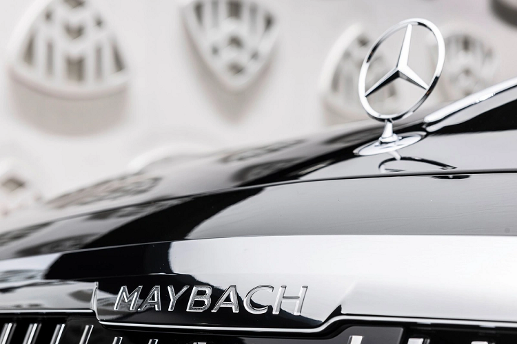 Mercedes-Maybach S-Class thế hệ mới cũng sắp có mặt tại Việt Nam. Phiên bản cao nhất là S 680 Maybach có giá dự kiến khoảng 17 tỷ đồng, đắt hơn 2 tỷ đồng so với phiên bản S 650 Maybach cao nhất ở thế hệ cũ.