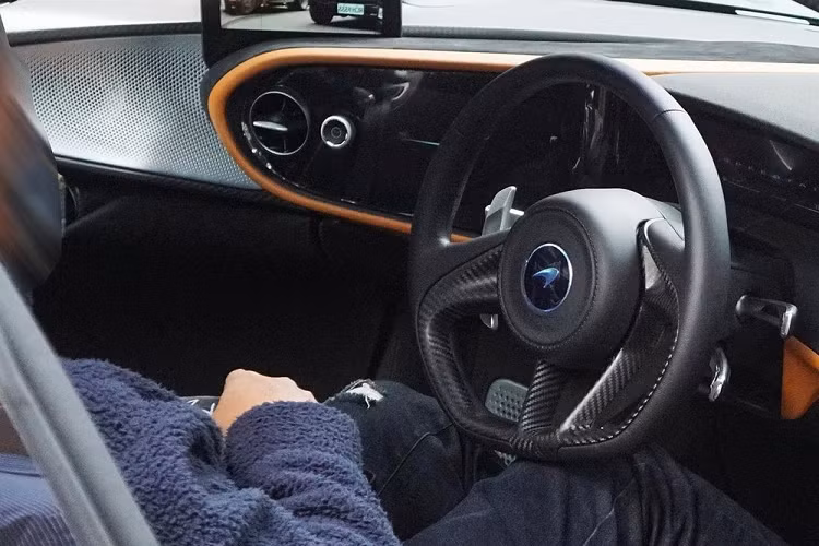 Sự có mặt của siêu phẩm McLaren Speedtail đầu tiên về Đài Loan hứa hẹn sẽ bổ sung vào bộ sưu tập xe hypercar McLaren rất đắt đỏ của nhà giàu nước này. Trước đó, giới nhà giàu ở đây đã sở hữu Senna, Senna GTR, P1 và nhiều khả năng là cả F1.