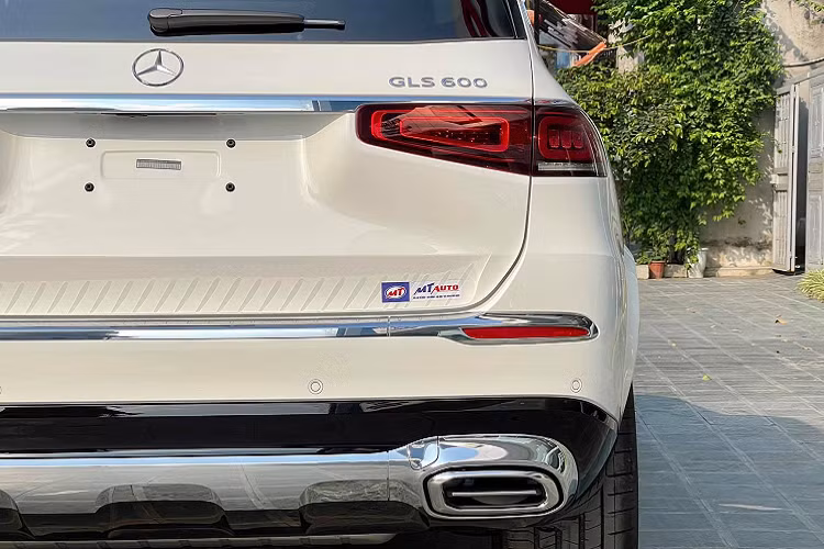 Ở chế độ Curve, hệ thống này giúp chiếc xe nghiêng về phía ngược lại với góc cua một góc 3 độ. Camera nhỏ đặt phía trước giúp quan sát tình trạng mặt đường, các ổ gà, chướng ngại vật từ đó điều chỉnh hệ thống treo phù hợp để chiếc xe vượt qua êm ái, dễ chịu.