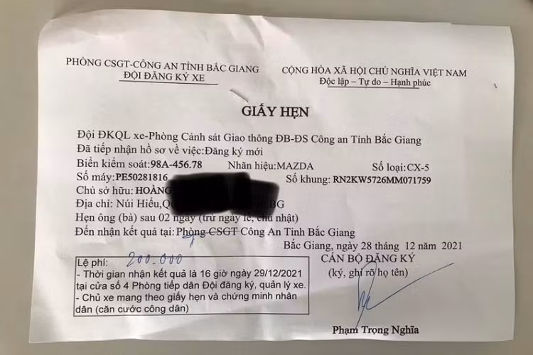 Không chỉ là dãy số dễ nhớ, tấm biển số 456.78 trên Mazda CX-5 còn mang ý nghĩa tiến về phía trước, vượt qua mọi khó khăn trong cuộc sống. Dù không đẹp như các dãy số "12345" hay "56789" nhưng biển "456.78" vẫn được đánh giá rất cao và được nhiều người săn đón.