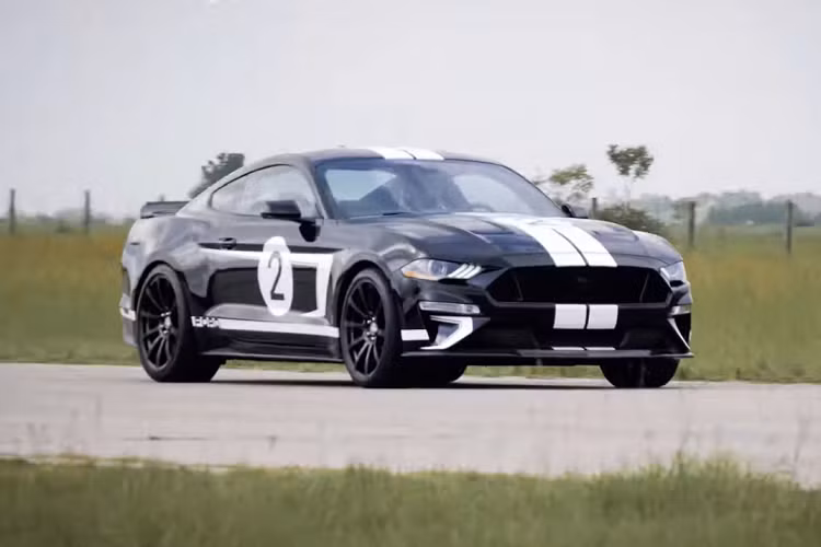 Tại thị trường Việt Nam cũng từng có một chiếc siêu xe Ford Mustang GT Heritage Edition được nâng cấp bởi Hennessey từng được đưa về cách đây một vài năm và cũng được coi là một trong những chiếc Mustang GT đẹp nhất và mạnh nhất tại thị trường Việt Nam tính đến thời điểm hiện tại.