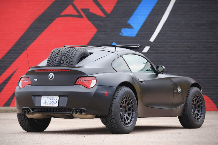 Mức giá xe BMW Z4 địa hình khởi điểm dành cho chiếc coupe nâng gầm này là 15.000 USD và đợt đấu giá sẽ kết thúc vào ngày 4/8 tới đây.