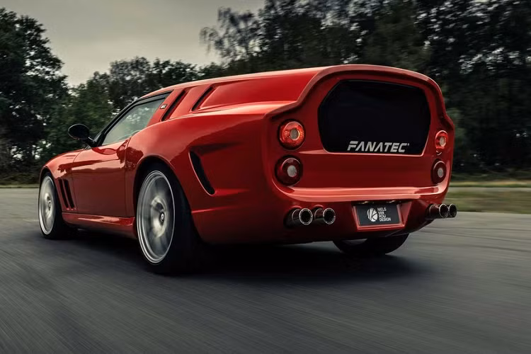 Đối với dự án mới nhất, Niels van Roij Design đã tái hình dung mẫu xe đua nổi tiếng Ferrari 250 GT SWB Breadvan 1962. Mang tên “Breadvan Hommage”, dự án độc nhất vô nhị này được dựa trên một chiếc Ferrari 550 Maranello và được chế tạo cho “một người hâm mộ đích thực” của thương hiệu Ý, một người muốn một chiếc xe thay thế GTC4 Lusso kiểu dáng shooting brake hiện tại của Ferrrari.