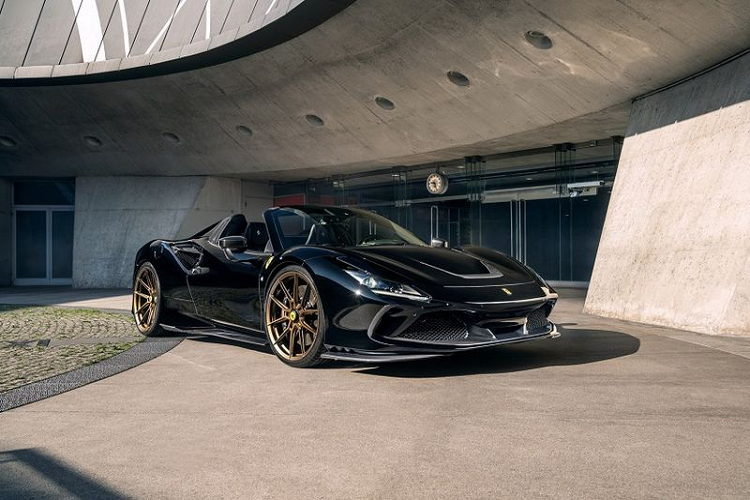 Những sửa đổi về thẩm mỹ và hiệu suất mà Novitec dành cho Ferrari F8 Spider hàng độc khá giống với bộ phụ kiện Novitec độ Ferrari F8 Tributo đã được hãng giới thiệu hồi đầu năm nay.