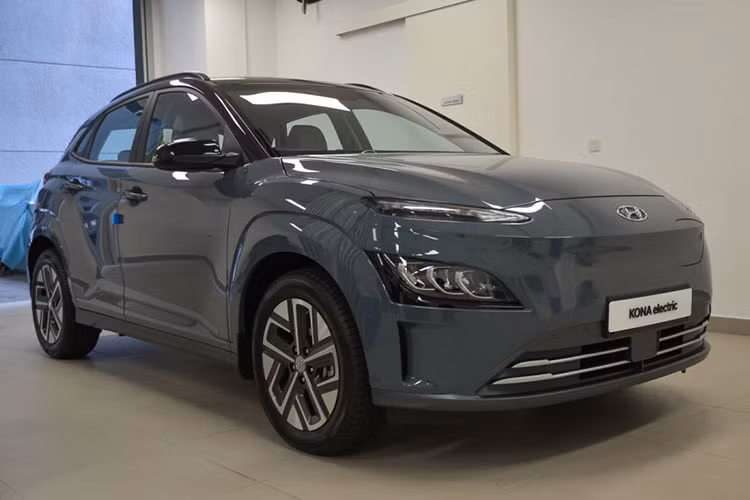 Xe Hyundai Kona Electric vua ra mat Dong Nam A, tu 809 trieu dong
