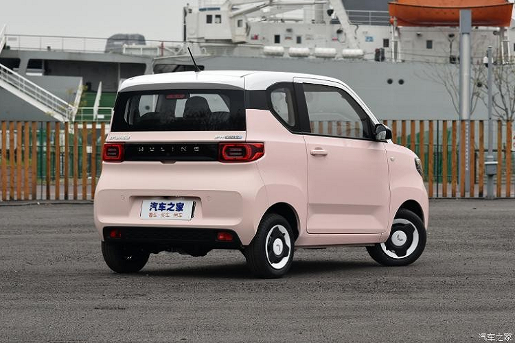 Theo Wuling, trong 14 ngày, hãng này đã nhận được 36.000 đơn đặt cọc dành cho Wuling Hongguang Mini EV Macaron 2021.