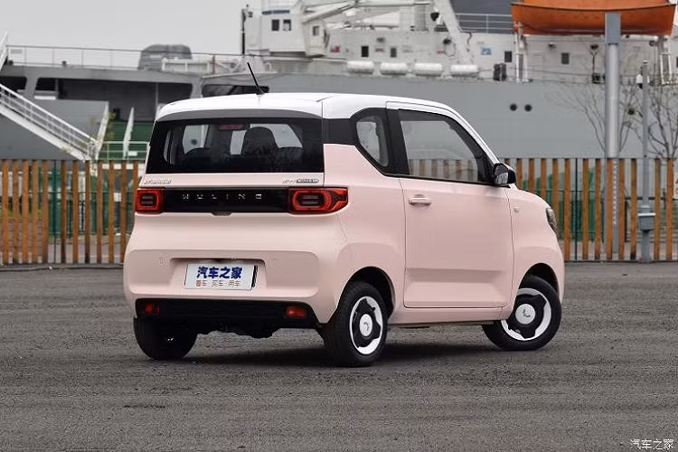 Theo Wuling, trong 14 ngày, hãng này đã nhận được 36.000 đơn đặt cọc dành cho Wuling Hongguang Mini EV Macaron 2021.