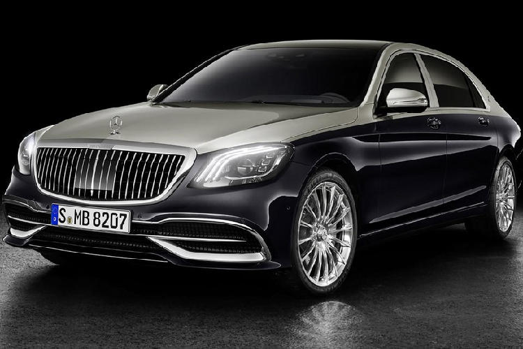 Cách đây vài ngày, một chiếc Mercedes-Benz E-Class L độ Mercedes-Maybach S-Class đã bị bắt gặp tại cây xăng ở thành phố Faridabad, bang Haryana, Ấn Độ. Ngoài bộ body kit mua từ Trung Quốc, chủ sở hữu của chiếc Mercedes-Benz E-Class L còn bổ sung màu sơn ngoại thất phối 2 màu theo phong cách của Mercedes-Maybach S-Class cho xe. Bên cạnh đó là bộ vành hợp kim đa chấu và logo V12 ở chắn bùn trước giống với Mercedes-Maybach S-Class.