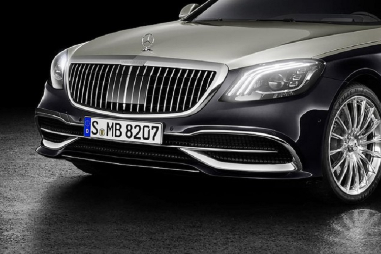 Lý do khiến người ta dễ dàng biến Mercedes-Benz E-Class L thành Mercedes-Maybach S-Class chính là vì sự đồng nhất trong thiết kế và tỷ lệ kích thước của những chiếc sedan hạng sang mang thương hiệu ngôi sao 3 cánh.