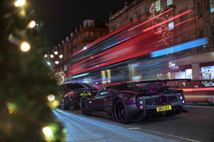 Tất nhiên, Pagani không phải là thương hiệu siêu xe yêu thích duy nhất của Mike. Đại gia này còn mua siêu xe của các thương hiệu khác như Koenigsegg, Ferrari, Bugatti, Lamborghini và McLaren.