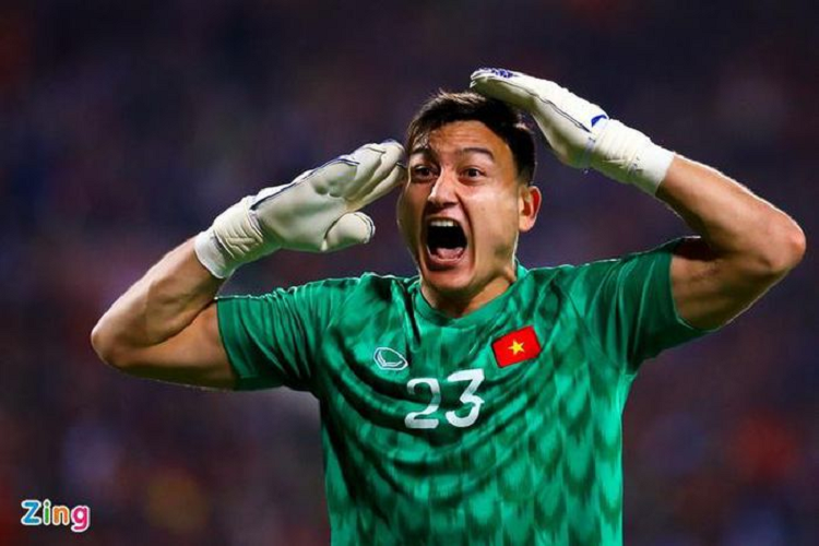 Van Lam sang Nhat Ban khong phai de du bi