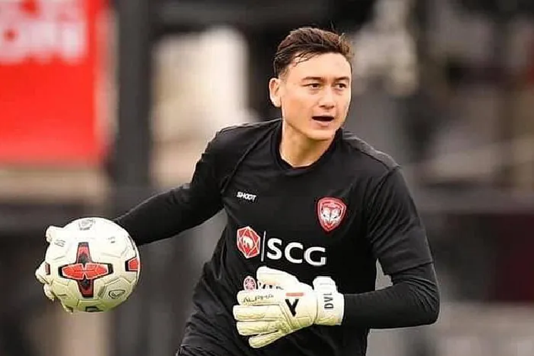 Van Lam sang Nhat Ban khong phai de du bi-Hinh-2