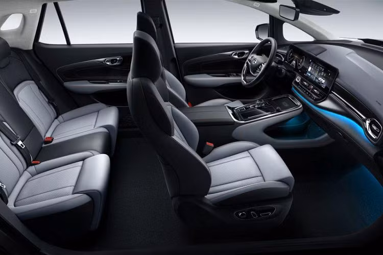 Bên cạnh đó, GAC Aion tuyên bố với mức sạc liên tục ở tốc độ tối đa như vậy sẽ không có bất kỳ ảnh hưởng hư hại nào tới gói pin.