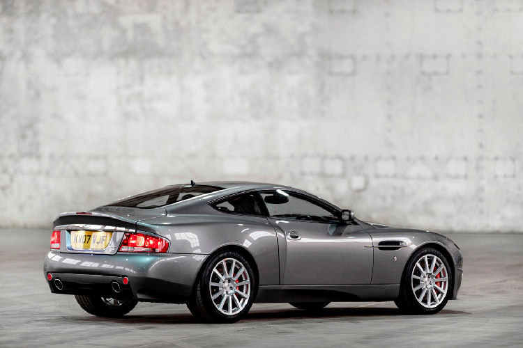 Dòng xe này được phát triển cho tới năm 2007 với phiên bản cuối cùng mang tên V12 Vanquish S Ultimate trước khi thương hiệu chính thức ngừng dây chuyền sản xuất tại Newport Pagnell vào tháng 2. Mẫu xe này từng được sản xuất dựa trên đơn đặt hàng của những vị khách VIP và chỉ từng sản xuất khoảng 40 chiếc.