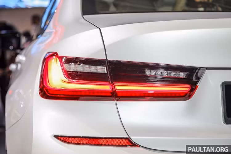 Hiện chưa rõ sau Thái Lan và Malaysia, BMW 3-Series phiên bản kéo dài có được đưa về Việt Nam để phân phối chính hãng hay không.