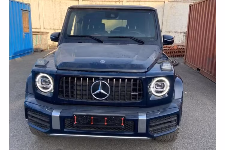 Ở phần ngoại hình, chiếc xe SUV Mercedes-AMG G63 Gewinner MBS đầu tiên tại Việt Nam không có sự khác biệt nào so với bản gốc ngoại trừ việc có thêm logo MBS ở dưới đuôi xe.