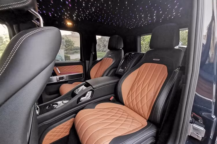 Theo tìm hiểu, nhà độ MBS chỉ can thiệp chủ yếu vào không gian nội thất của xe và giữ nguyên trang bị động cơ. 