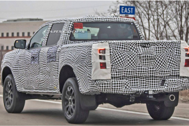 Ford sẽ sớm giới thiệu Ford Ranger thế hệ mới trong thời gian sắp tới, chậm nhất là rơi vào tháng 11 hoặc tháng 12 năm nay, trước khi được bán vào đầu năm sau. Như vậy, sau khi được bán ra ở các thị trường như Thái Lan, Ford Ranger thế hệ mới sẽ được giới thiệu tại thị trường Việt Nam, sớm nhất là vào khoảng thời gian giữa năm sau.