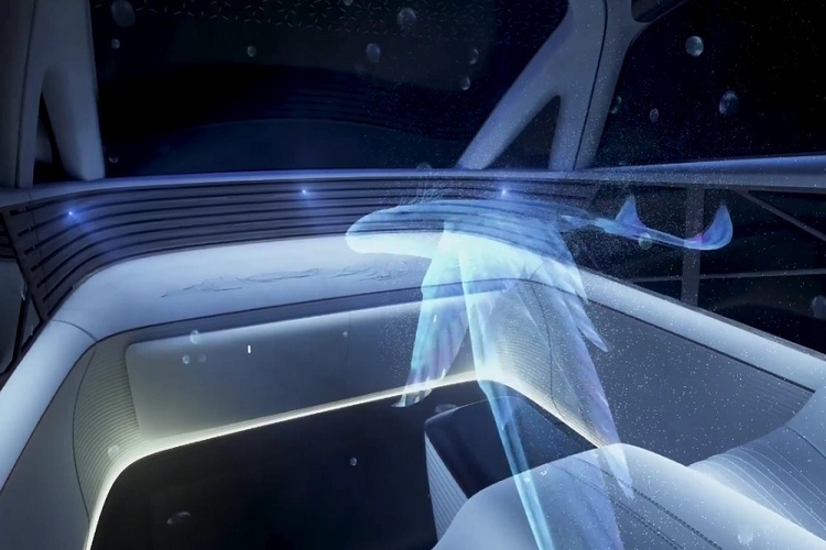 Câu chuyện này đã được chuyển thể và nhận được sự thay đổi hơi hướng tương lai. Chiếc xe thông minh do SAIC Motors hình dung có khả năng biến hình thành cả phương tiện di chuyển dưới nước và máy bay. Chức năng thay đổi này cho phép nó thích ứng với những tình huống mới mà không bị giới hạn bởi không gian.