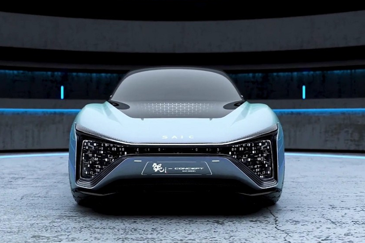 Sau một năm gián đoạn, World Expo (Triển lãm Thế giới) đầu tiên được tổ chức ở Trung Đông đã khai mạc vào thứ 6, ngày 1/10 vừa qua. Các nhà sản xuất xe hơi từ hơn 190 quốc gia đang giới thiệu những sáng tạo và công nghệ mới nhất của họ, bao gồm SAIC Motor.