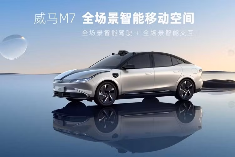 WM Motors, còn được gọi là Weltmeister, là một công ty khởi nghiệp xe điện của Trung Quốc mới được thành lập vào năm 2018. Hiện tại, thương hiệu này đang cung cấp 4 mẫu xe chạy điện hoàn toàn, bao gồm những cái tên như W6, EX5-Z và EX6 Plus. Gần đây, họ đã vén màn mẫu xe thứ 5, và cũng là mẫu xe thú vị nhất của mình cho tới nay - Weltmeister M7 2022 mới.