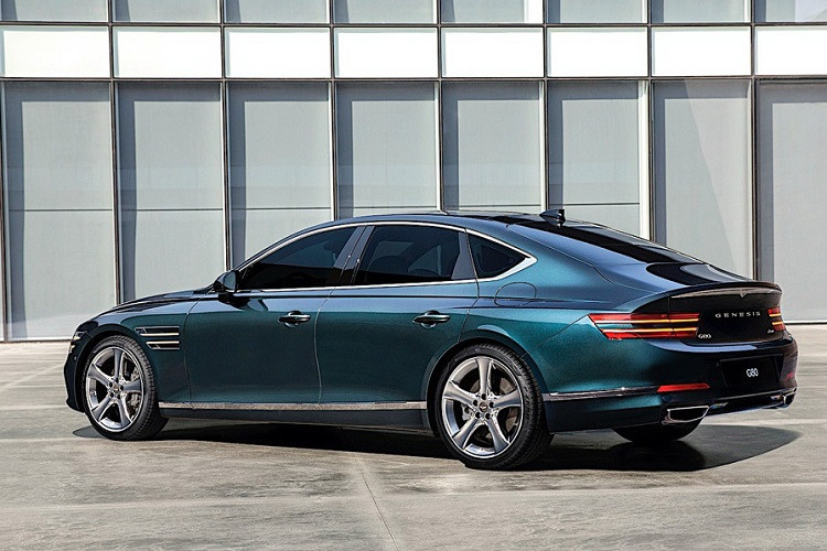 Với giá xe Genesis G80 2021 tại thị trường Mỹ khởi điểm chỉ từ 47.700 USD (tương đương 1,1 tỷ đồng) cho phiên bản trang bị động cơ 2.5 L turbo dẫn động cầu sau, hoặc 62.250 USD (tương đương 1,4 tỷ đồng) đối với phiên bản sử dụng động cơ V6 dung tích 3.5 L dẫn động bốn bánh; Genesis G80 2021 là một sự lựa chọn thực sự hấp dẫn.