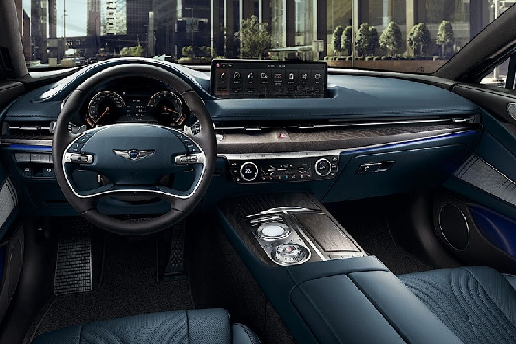 Cũng theo đánh giá của IIHS (Viện An toàn giao thông đường bộ Mỹ), hệ thống đèn chiếu sáng fullLED trên G80 chỉ đạt mức chấp nhận được, chứ chưa phải xuất sắc. Ở chế độ đèn chiếu gần (đèn cốt), luồng sáng chỉ đảm bảo ở phía trước, chứ chưa đạt hiệu quả tốt ở phía bên trái hoặc đủ sáng để cho khả năng quan sát tốt, khi đánh lái sang phải.