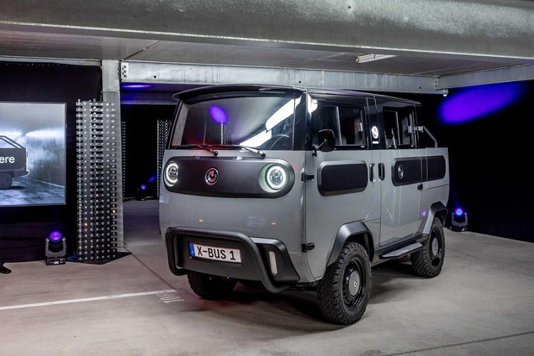 Giá xe Xbus điện 2021 khởi điểm từ 17.380 Euro (tương đương 473 triệu đồng), và quá trình sản xuất sẽ bắt đầu vào giữa năm 2022 tại một nhà máy sẵn có ở Itzehoe, Đức.