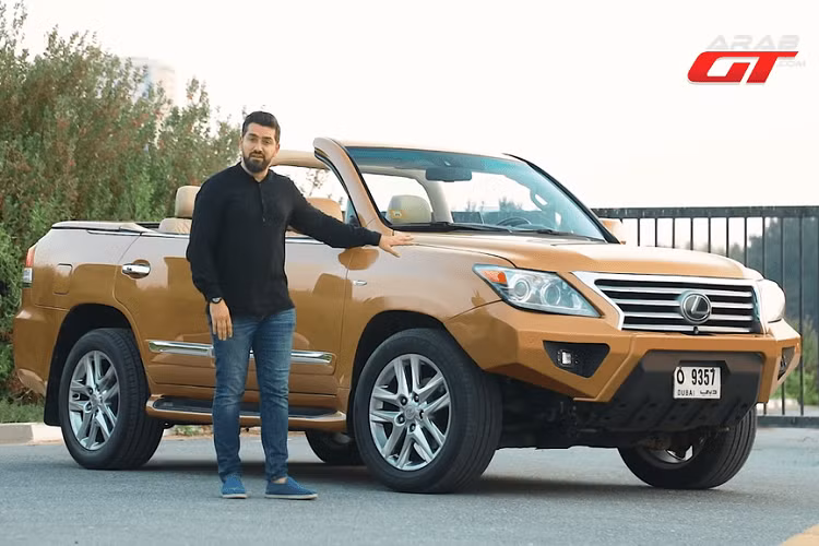 Giống như người anh em đại trà Toyota Land Cruiser, mẫu Lexus LX570 sang chảnh hơn là một phương tiện phổ biến đối với những người mê đi off-road bởi nó cũng đáng tin cậy và năng lực tốt như LC, trong khi bổ sung thêm độ sang trọng cao cấp. Cho dù LX đã từng có nhiều bản độ khác nhau trên thế giới, có lẽ ít ai từng thấy một chiếc như ở đây.