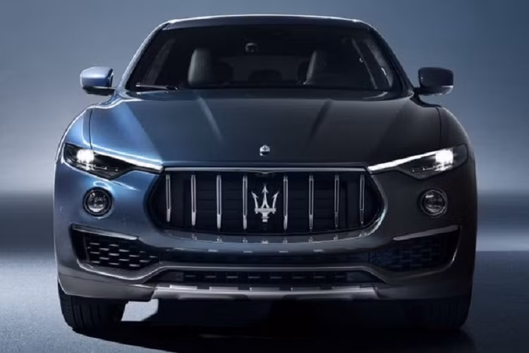 Dù thua kém các phiên bản khác về công suất cũng như lực kéo, bù lại Maserati Levante Hybrid lại có mức tiêu thụ nhiên liệu và mức khí thải thấp hơn khá nhiều. 