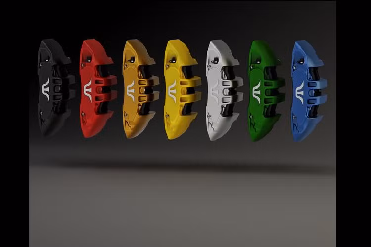 Bộ bánh xe này có tên là UD-1, bao gồm hai vành trước nặng 9 kg và các vành sau nặng 12 kg, có đai ốc khóa trung tâm làm bằng hợp kim nhôm-magiê, vít hãm khóa, bộ chuyển đổi vòng tròn bu lông cũng làm từ nhôm-magiê và mâm xoay có khóa từ.