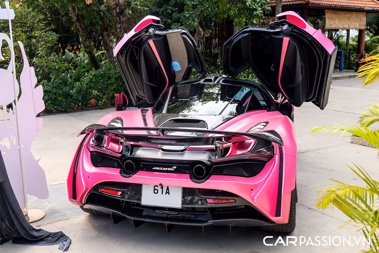 Với hàng chục năm kinh nghiệm, các bản độ gắn mác Novitec đều mang thiết kế rất ấn tượng, đi kèm với đó là tính khí động học của những bộ bodykit đều được tính toán kĩ lưỡng. Ngoài ra, Novitec còn cho thấy sự nghiêm túc của họ trên từng sản phẩm nâng cấp nhằm đảm bảo chất lượng tốt nhất cho khách hàng.