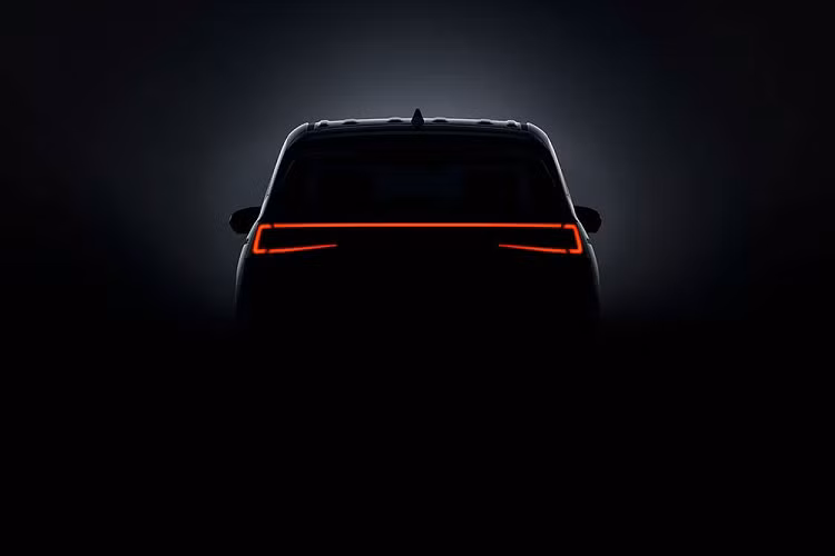 Đúng như những hình ảnh rò rỉ, Hyundai Custo 2022 được áp dụng ngôn ngữ thiết kế mới của thương hiệu Hyundai, tương tự Elantra, Tucson và Santa Cruz. Điều này được thể hiện rõ qua thiết kế đầu xe của Hyundai Custo 2021.