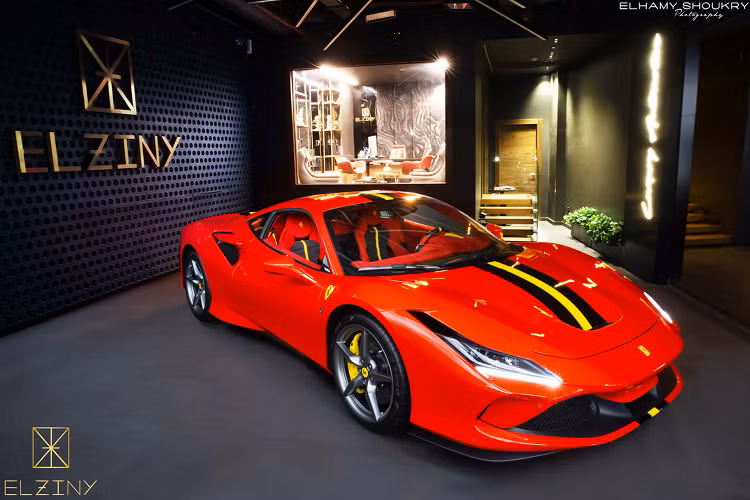 Được biết, Ferrari chỉ sản xuất duy nhất 1 chiếc F8 Tributo Modena Italy cho vị khách hàng của mình tại Ai Cập. Hiện giá xe Ferrari F8 Tributo Modena Italy vẫn là một ẩn số, tuy nhiên với hàng loạt những tuỳ chọn cao cấp được bổ sung thì mức giá của xe chắc chắn sẽ tăng lên đáng kể.