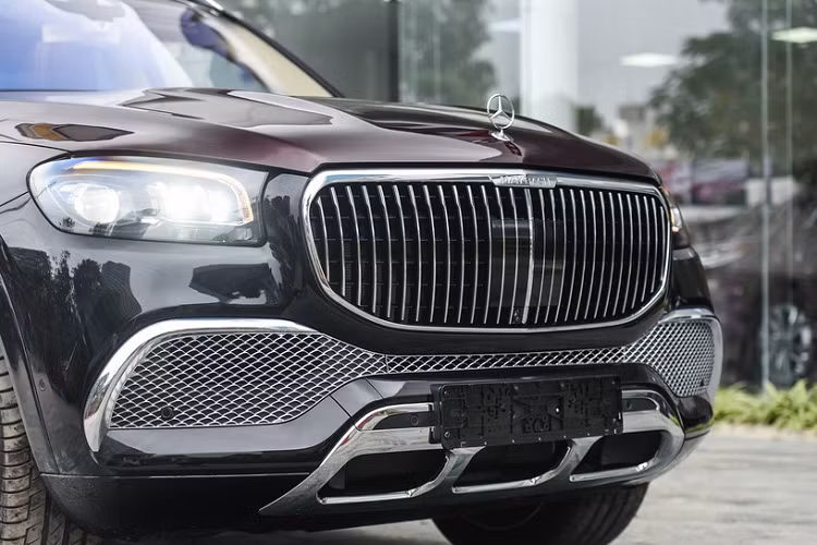 Trong khi đó, Mercedes-Maybach GLS 600 chính hãng hiện đang được phân phối tại thị trường Việt với giá khởi điểm từ 11,5 tỷ đồng.