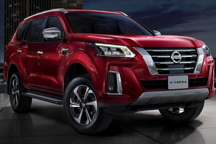 Hồi cuối năm ngoái, các đại lý của Nissan Terra giảm giá với mức hơn 200 triệu đồng (tùy phiên bản) cho Nissan Terra, động thái này là để “xả hàng” chờ bản nâng cấp facelift mới về nước. Hy vọng sắp tới, Nissan Terra 2021 về Việt Nam sẽ có phiên bản máy dầu 4cyl dung tích 2.3L tăng áp kép (190 mã lực + 450 Nm) mạnh mẽ ở phiên bản cao cấp để tăng sức cạnh tranh trong phân khúc, đồng thời bổ sung thêm phiên bản số tự động 1 cầu để đẩy mạnh cải thiện doanh số!