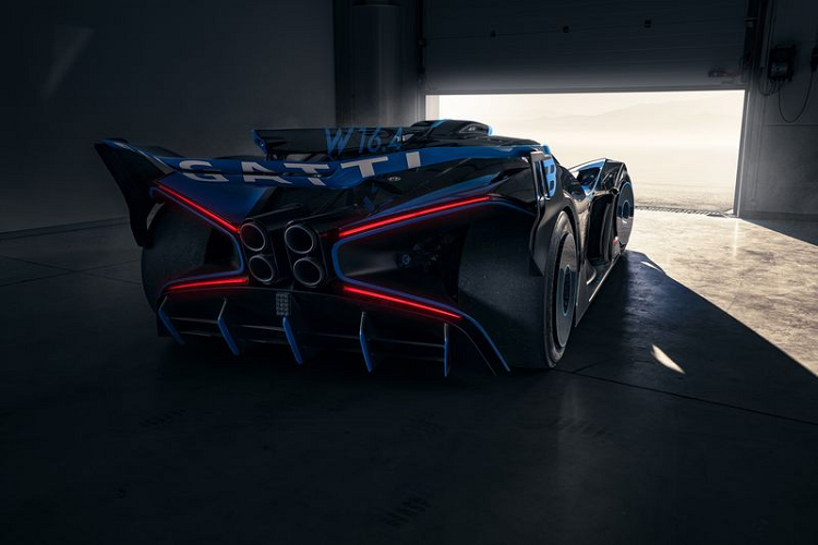Vì vậy, danh hiệu "hypercar đẹp nhất thế giới" của Bolide được xem như lời khen ngợi dành cho toàn bộ đội ngũ thiết kế, mỗi người đều rất tận tâm với công việc của mình để tạo ra được một chiếc Bolide tuyệt vời đến thế.