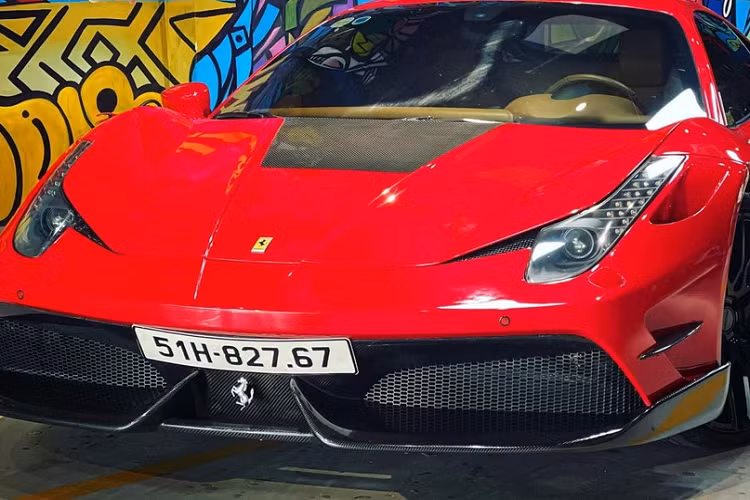 Đến nay, 1 trong các siêu xe của doanh nhân này sở hữu đã được nhìn thấy xuất hiện trong chính showroom bán xe Lamborghini Huracan nên nhiều khả năng, nhà sưu tầm xe đã thanh lý chiếc Ferrari 458 Italia độ Misha Designs để rước siêu bò Lamborghini Huracan LP610-4 về garage.