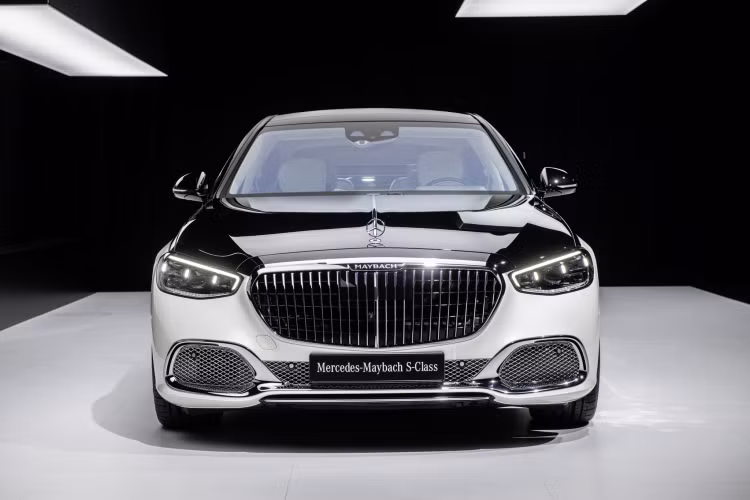 Hai dòng xe siêu sang Mercedes-Maybach GLS và Mercedes-Maybach S-Class thế hệ mới phân phối chính hãng hứa hẹn sẽ mở ra lựa chọn mua xe sang hấp dẫn cho giới nhà giàu trong thời gian sắp tới.