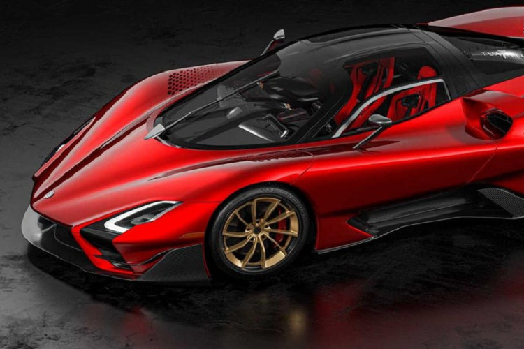 SSC vẫn có kế hoạch chạy phá kỷ lục tốc độ trên 483 km/h một lần nữa, nhưng trước lúc đó, công ty Mỹ đã bất ngờ vén màn hai biến bản chuyên chạy đường đua mới của Tuatara đó là: Tuatara Striker và Tuatara Aggressor. "Tuatara được thiết kế và chế tạo để thể hiện sức mạnh ở bất cứ nơi nào nó đi. Cho dù đó là lái xe qua thị trấn, đạt tốc độ cao trên đường băng, hay chạy vòng quanh đường đua kỹ thuật, nó ưu việt trong mọi tình huống”, nhà sáng lập kiêm CEO Jerod Shelby nói.