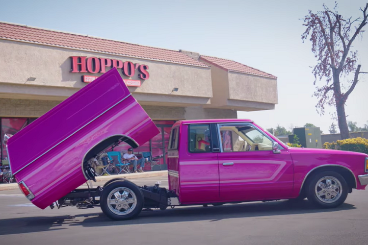 Để độ hoàn toàn những chiếc xe bán tải cực độc này, chủ sở hữu sẵn sàng chi hàng chục nghìn USD. Một chủ sở hữu chia sẻ tổng chi phí chế tạo chiếc xe của mình lên tới hơn 23.000 USD.