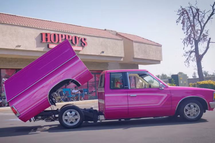 Để độ hoàn toàn những chiếc xe bán tải cực độc này, chủ sở hữu sẵn sàng chi hàng chục nghìn USD. Một chủ sở hữu chia sẻ tổng chi phí chế tạo chiếc xe của mình lên tới hơn 23.000 USD.