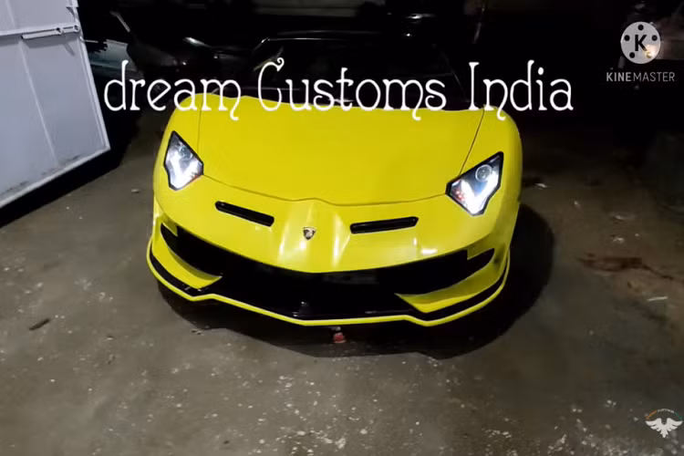 Thông thường, các dự án kiểu này thường tạo nên một chiếc xe xấu đến không tưởng, nhưng chiếc Honda đội lốt Lamborghini này chắc có thể đánh lừa một cặp mắt gà mờ nào đó từ đằng xa. Cố gắng nhào nặn một chiếc xe động cơ đặt trước thành xe động cơ đặt giữa là một công thức thảm họa, nhưng không dễ để nhìn ra chiếc xe Nhật Bản trong trường hợp này.