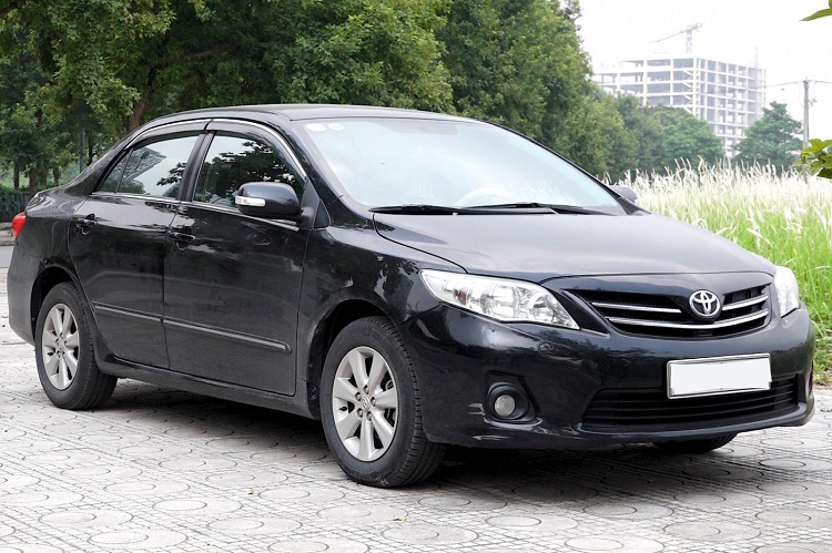 Xe oto dung 10 nam tai Viet Nam co gia ban lai bao nhieu?