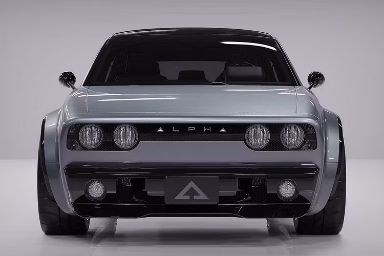 Kể từ tháng 12 năm ngoái, Alpha đầu tiên đã hé lộ mẫu coupe Ace, và rồi sau đó là phiên bản crossover của nó với tên Jax. Tiếp theo đó không lâu, công ty đã giới thiệu Wolf, một mẫu bán tải điện hứa hẹn giá cả phải chăng. Giờ đây, Alpha Saga 2022 mới một lần nữa quay trở lại với thiết kế của Ace để cho ra đời một thiết kế mới khác. Lần này, nó là một mẫu sedan cỡ vừa có tên Saga.