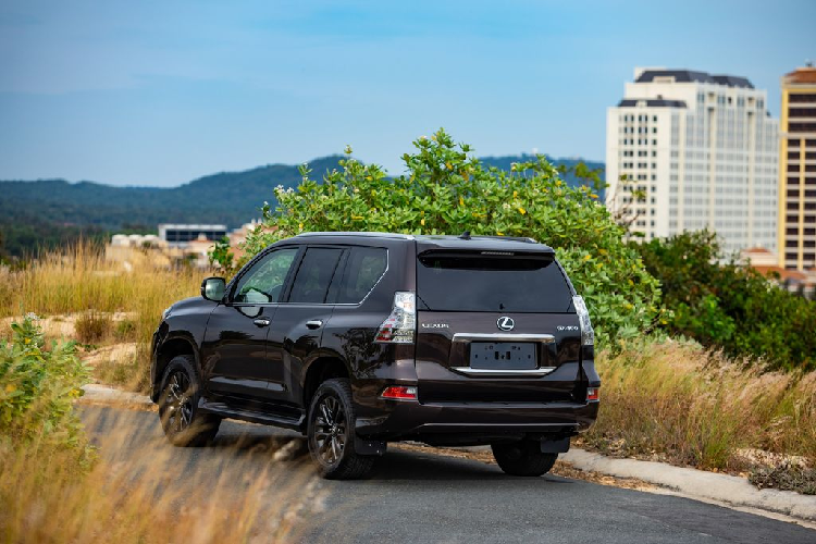 Lexus GX 460 2022 tại Việt Nam vẫn trang bị động cơ xăng V8 4.6L, cho công suất tối đa 292 mã lực và mô-men xoắn 438 Nm.