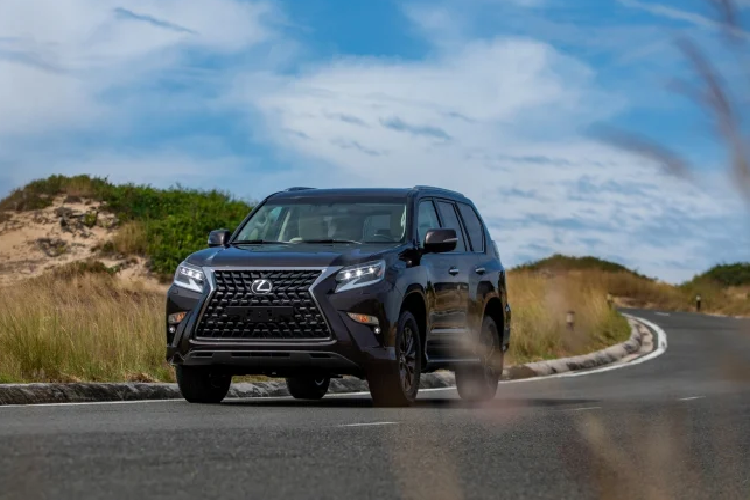 Giá xe Lexus GX 460 2022 thế hệ mới chính hãng tại Việt Nam đã bao gồm VAT là 5,67 tỷ đồng, thấp hơn so với phiên bản tiền nhiệm 20 triệu đồng.