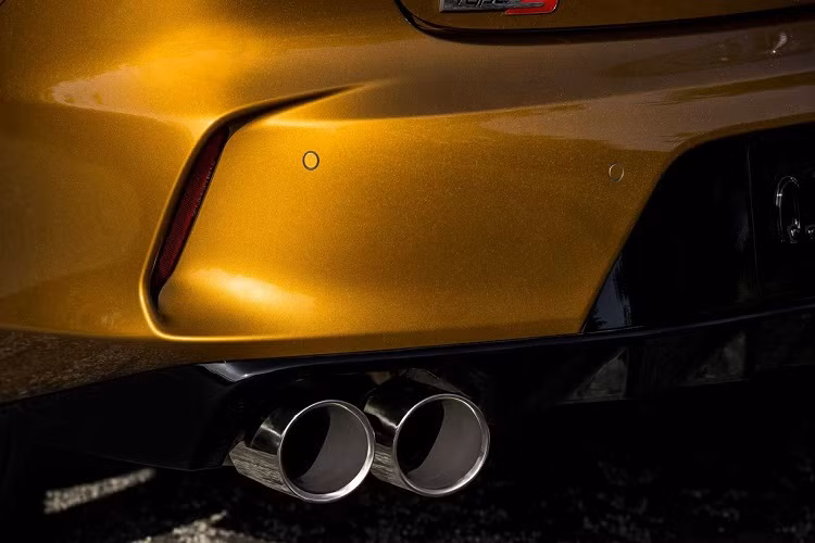 Để có thể tối ưu hóa công suất, hãng lựa chọn cơ cấu trục cam kép DOHC, 24 xu-páp với công nghệ biến thiên thời gian nạp và thời gian xả (VTC).