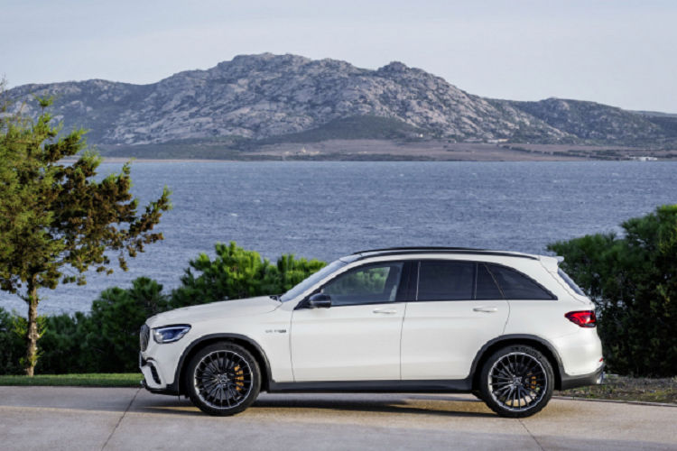 Mercedes-AMG GLC 63 S được cung cấp để đáp ứng nhu cầu từ khách hàng Mỹ sau nhiều năm thị trường này chỉ phân phối độc quyền mẫu GLC 63 S Coupe. Trong khi đó, GLC 63 S đã được biết đến là mẫu xe được bán tại Châu Âu từ năm 2018.